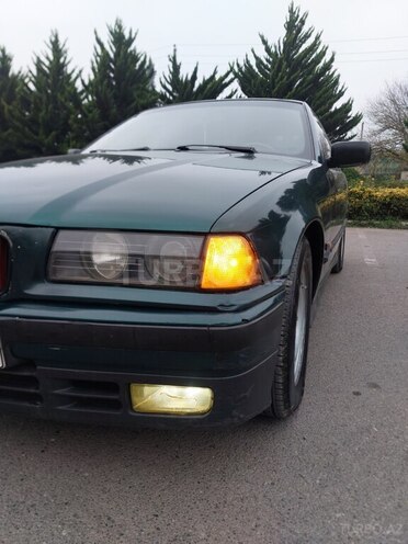 BMW 318-11