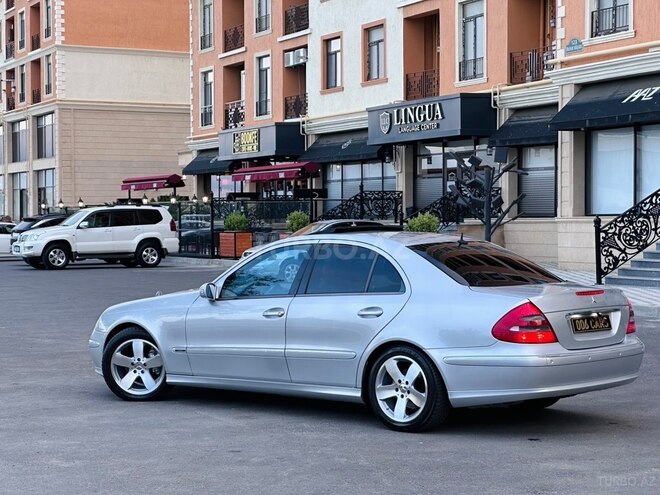 Mercedes E 320-19