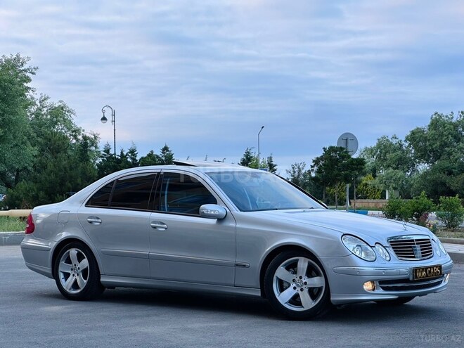 Mercedes E 320-22