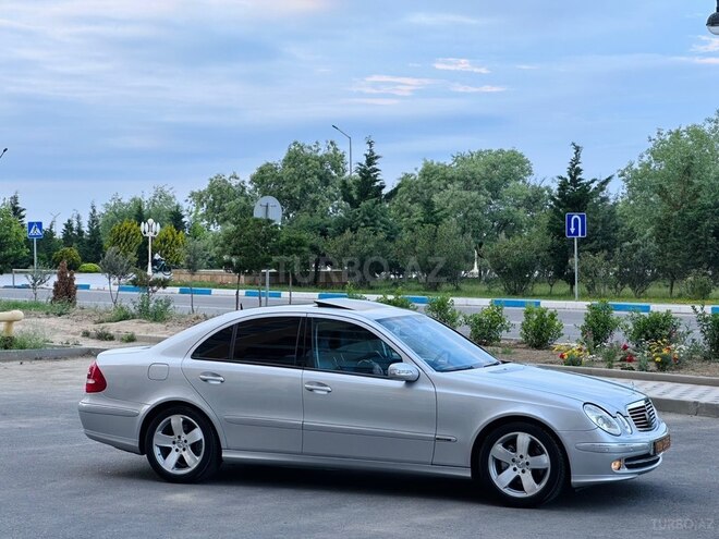 Mercedes E 320-25