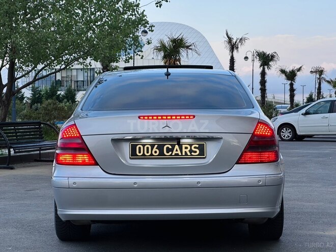 Mercedes E 320-30