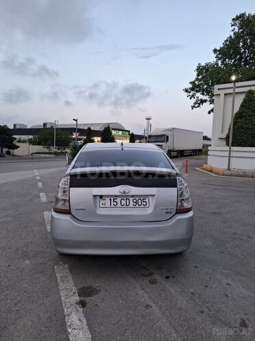 Toyota Prius-3