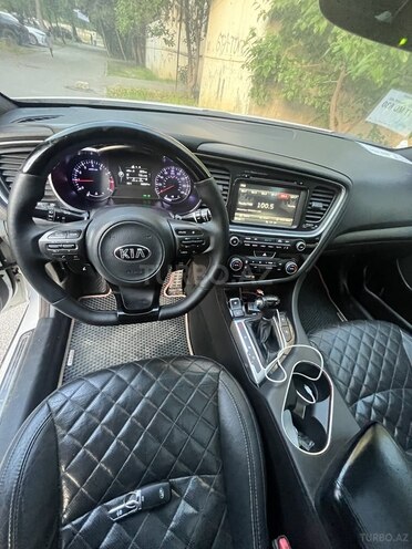 Kia Optima-4
