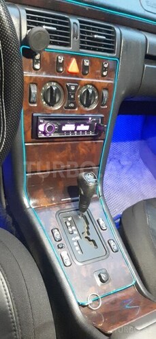 Mercedes E 230 1996, 407,000 km - 2.3 l - Lənkəran