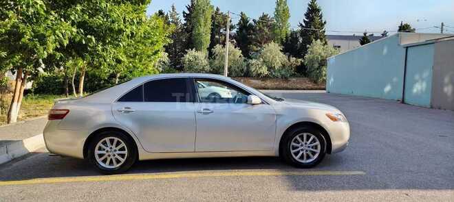 Toyota Camry-3
