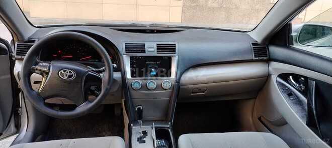 Toyota Camry-5
