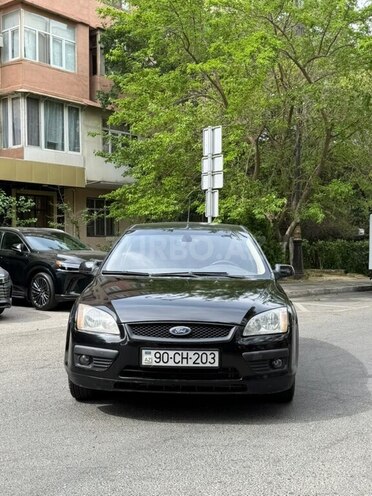 Ford Focus-1