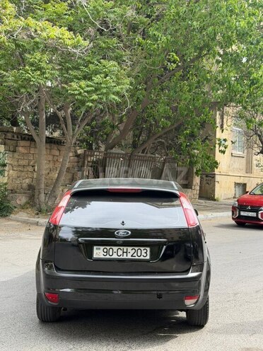 Ford Focus-7