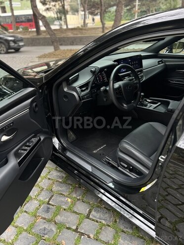 Lexus ES 300h-14