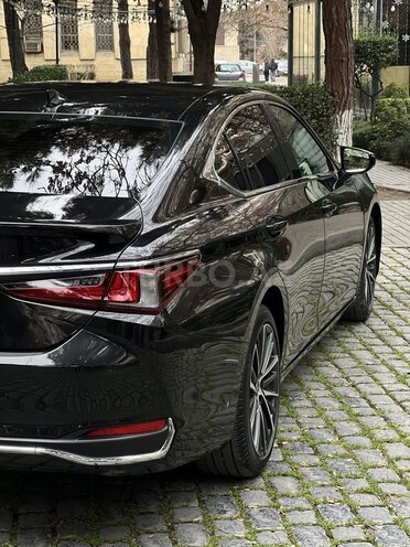 Lexus ES 300h-5