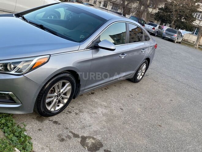 Hyundai Sonata-4