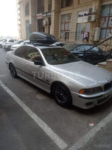 BMW 523-7