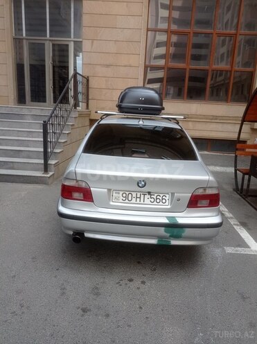 BMW 523-2