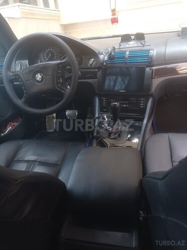 BMW 523-5