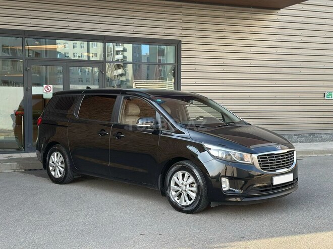 Kia Carnival-16