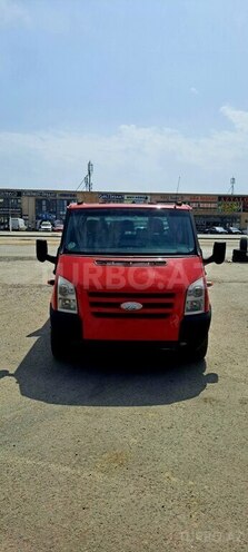 Ford Transit-2