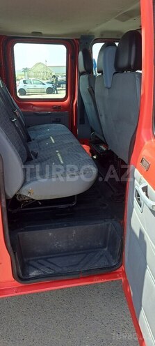Ford Transit-11