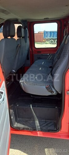 Ford Transit-12