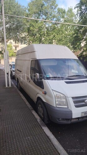 Ford Transit-4