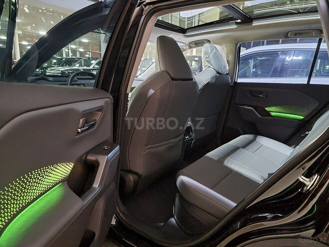 Toyota RAV4-45