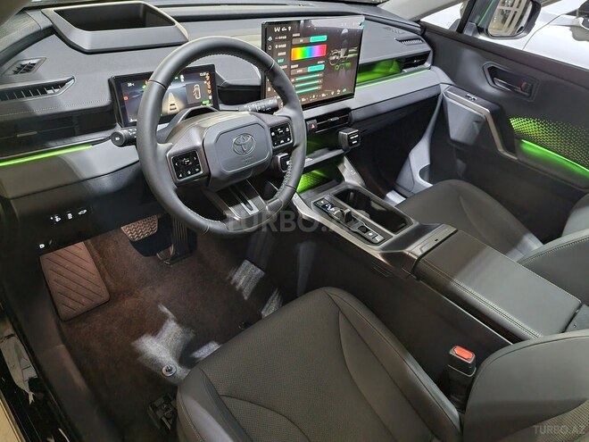 Toyota RAV4-44