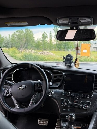 Kia Optima-13