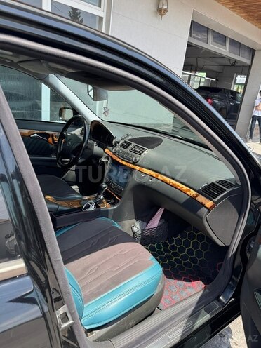 Mercedes E 240-7