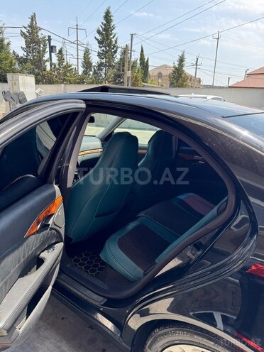 Mercedes E 240-6