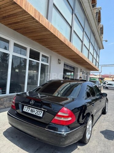 Mercedes E 240-3