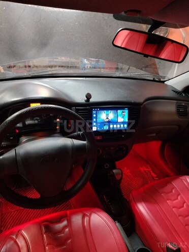 Kia Rio-7