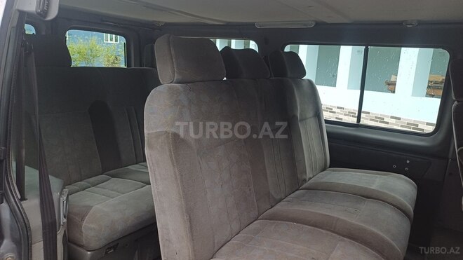 Ford Transit-6