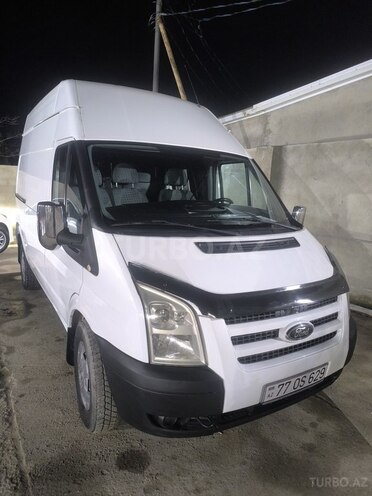 Ford Transit-2