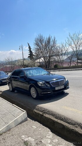 Mercedes E 220-7