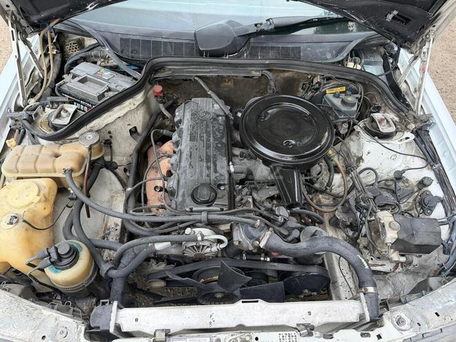 Mercedes 190-5