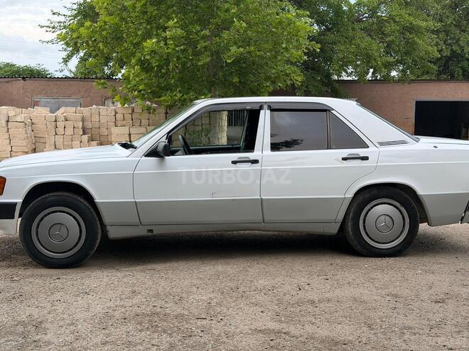 Mercedes 190-7