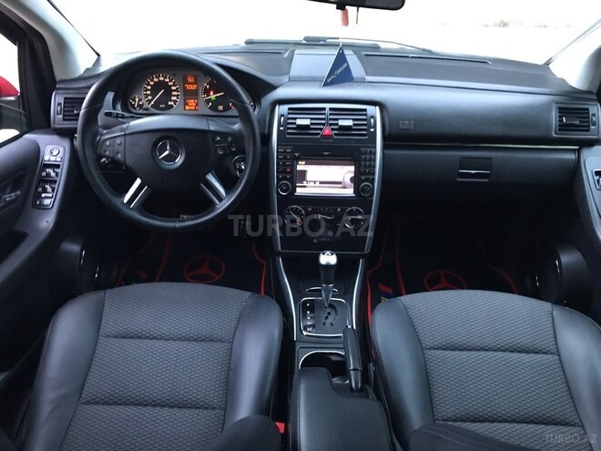 Mercedes B 180-20