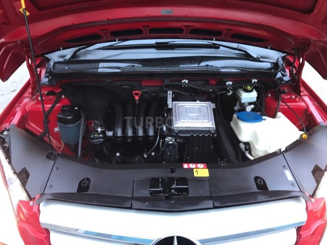 Mercedes B 180-21