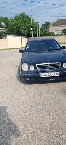 Mercedes E 280 4MATIC-6
