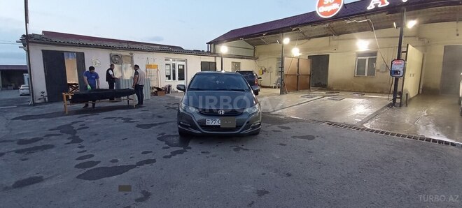 Honda Insight-2
