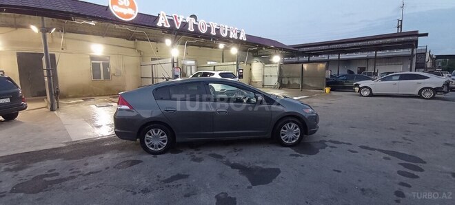 Honda Insight-7