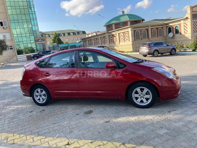 Toyota Prius-8