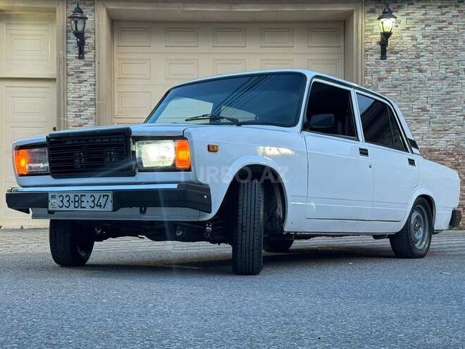LADA (VAZ) 2107-1