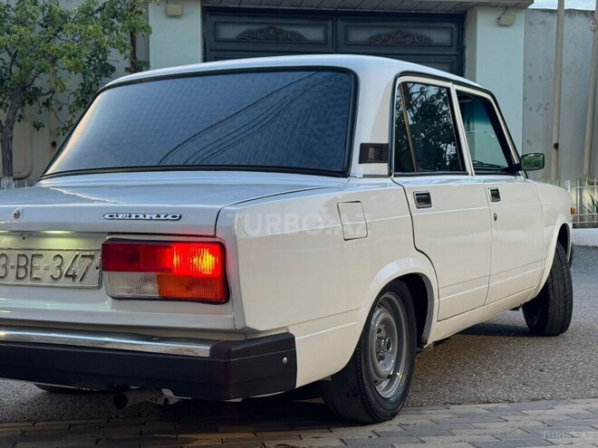 LADA (VAZ) 2107-13