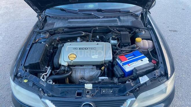 Opel Vectra-6