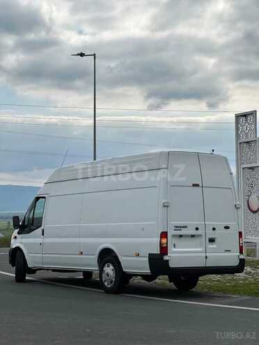 Ford Transit-2