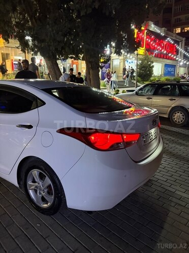 Hyundai Avante-6