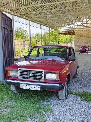 LADA (VAZ) 2107-1