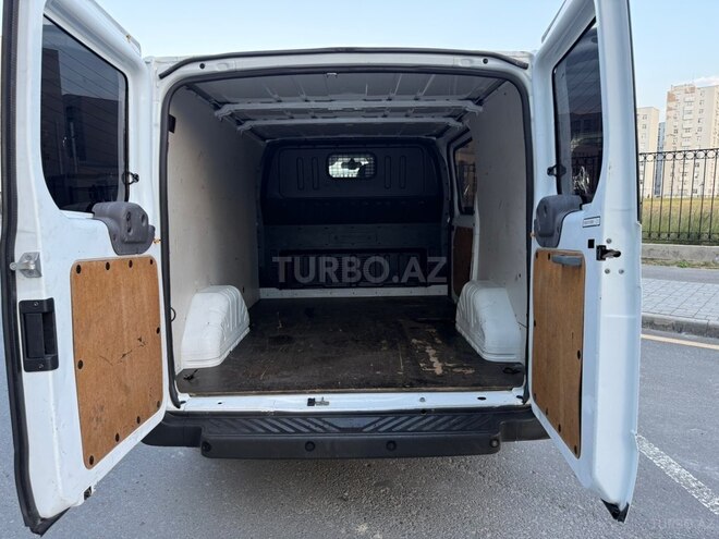 Ford Transit-15