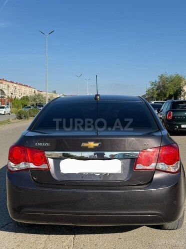 Chevrolet Cruze-2