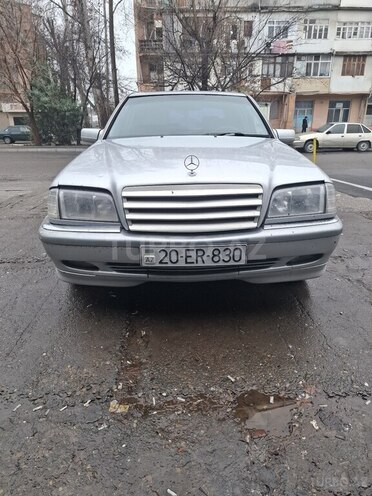 Mercedes C 230-1
